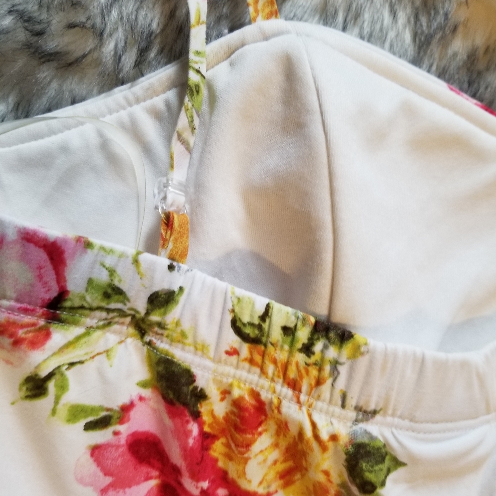 SALE! HP🌈 Rue21 White Floral Dress - Picture 5 of 7
